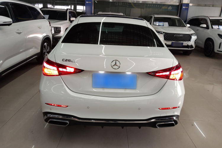 奔驰C级 2022款 C 260 L 运动版车身外观6