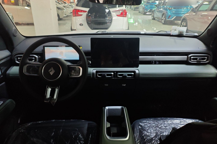 宝骏悦也Plus 2026款 301km旗舰版中控内饰12