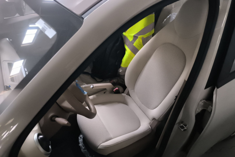 五菱汽车 宏光MINIEV 2025款 四门版 进阶款中控内饰19