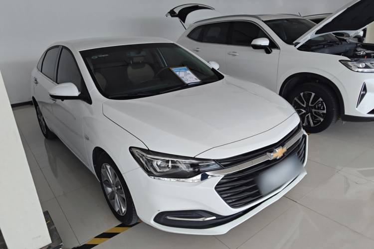 雪佛兰 科鲁泽 2022款 320 自动悦享版车身外观6002