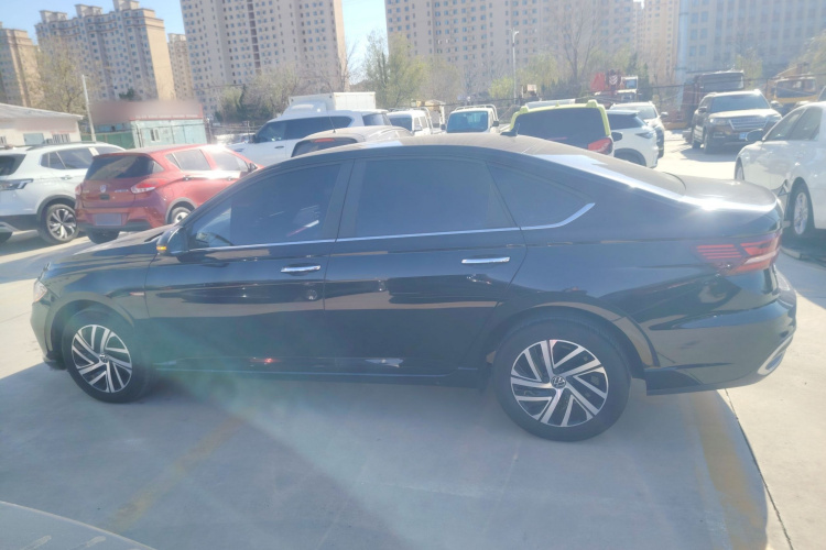 大众 朗逸 2024款 300TSI DSG满逸版车身外观4