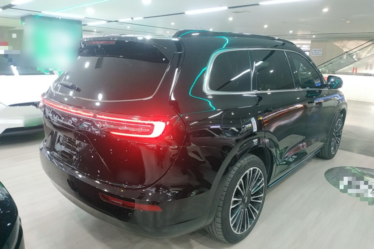 鸿蒙智行 问界M7 2024款 1.5T 智驾四驱Max版 5座车身外观6005