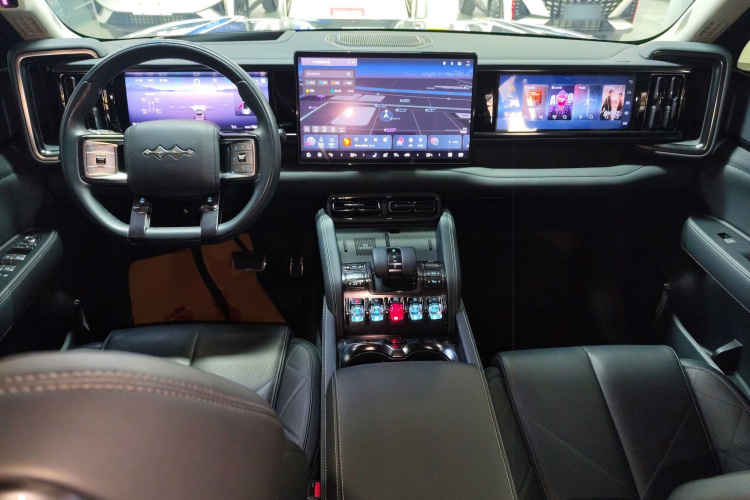 方程豹 豹5 2023款 领航版中控内饰12