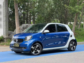 smart forfour 2018款 1.0L 52千瓦激情版