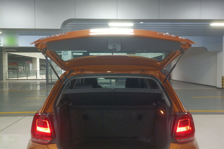 大众 2014款 1.6L Cross Polo 自动局部细节23