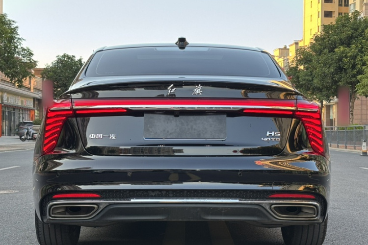 红旗H5 2023款 2.0T 自动智联旗畅版车身外观6006