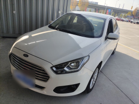 福特 福睿斯 2015款 1.5L 手动舒适型