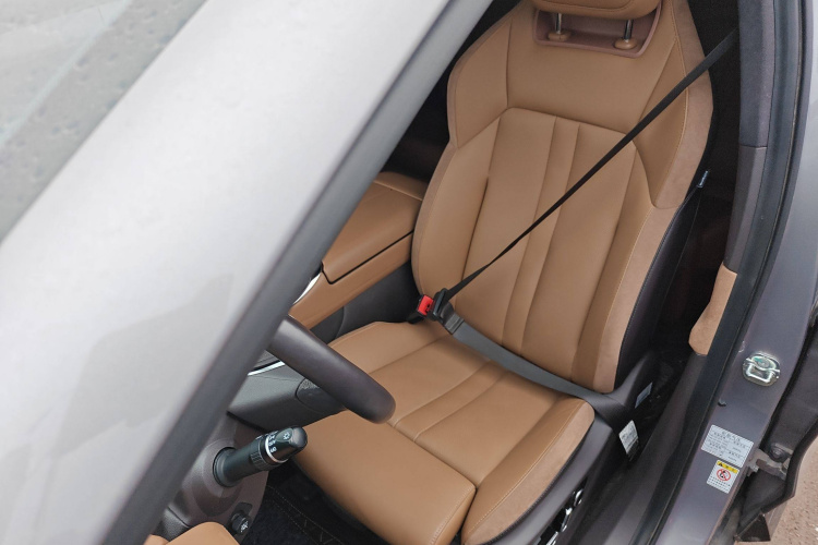 埃安 AION LX 2022款 Plus 80D 旗舰版局部细节19