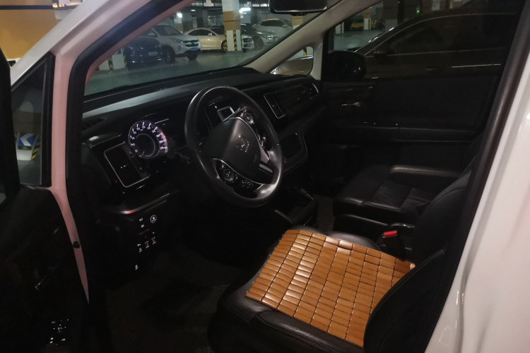 本田 艾力绅 2016款 2.4L 豪华版局部细节19