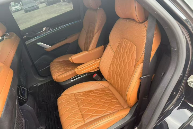 比亚迪 唐新能源 2022款 EV 730KM 尊享型中控内饰7003