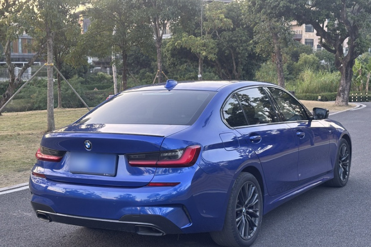 宝马3系 2020款 325Li M运动曜夜套装车身外观6008