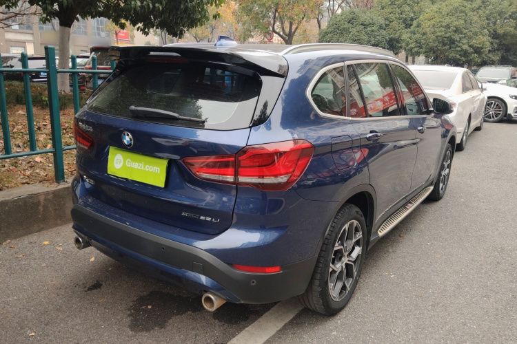 宝马X1 2021款 sDrive25Li 领先型车身外观6005