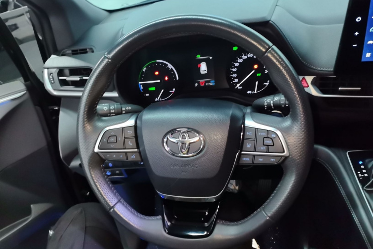 丰田 赛那SIENNA 2021款 2.5L混动 尊贵版局部细节13