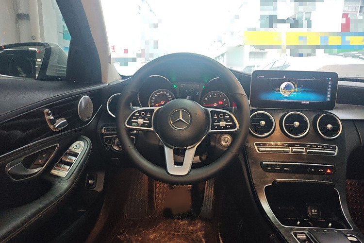 奔驰C级 2019款 C 180 L 时尚型运动版局部细节13