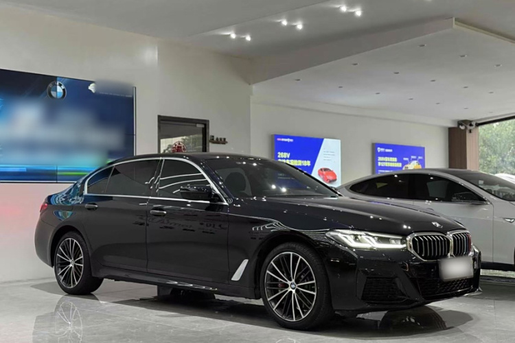 宝马5系 2023款 530Li 领先型 M运动套装车身外观6003