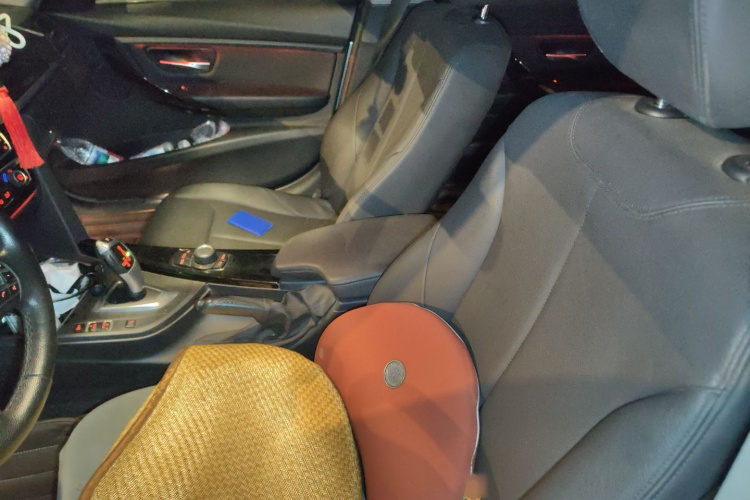 宝马3系 2017款 320Li 时尚型中控内饰19