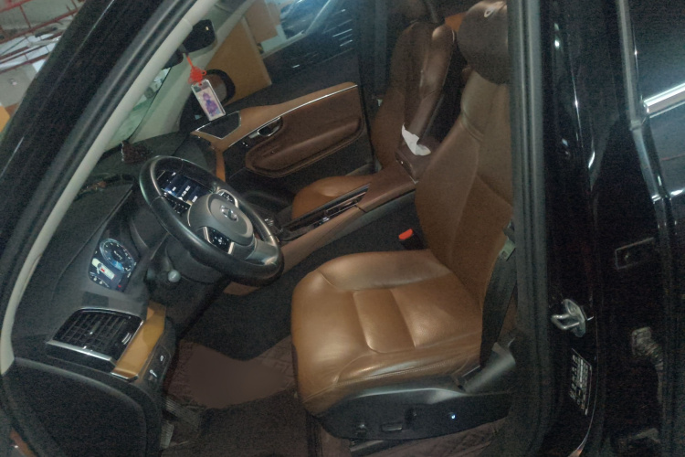 沃尔沃XC90 2020款 T6 智逸豪华版 7座局部细节19