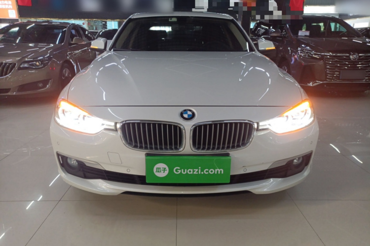 宝马3系 2019款 320Li 时尚型车身外观2