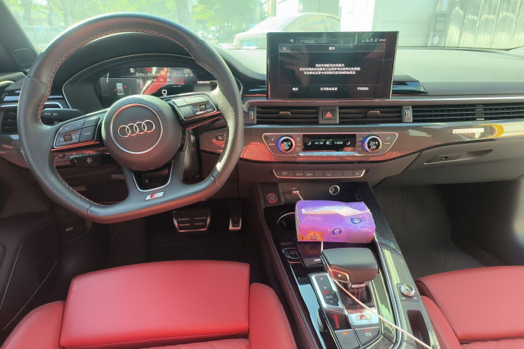 奥迪S4 2022款 S4 3.0TFSI中控内饰12