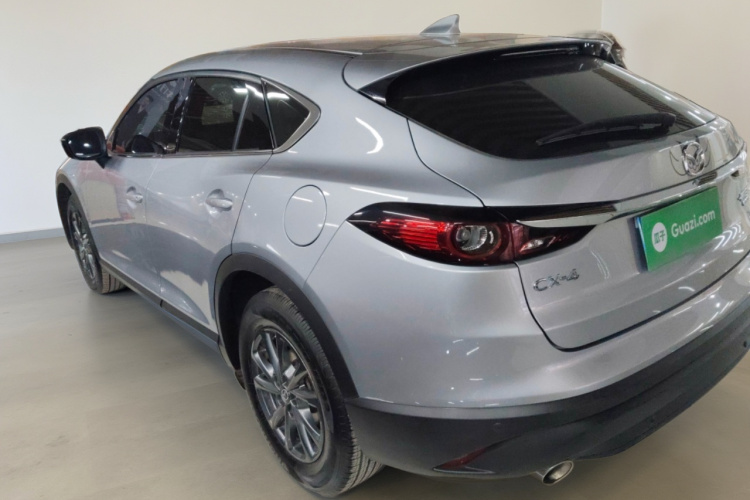 马自达CX-4 2021款 2.0L 自动两驱蓝天活力版车身外观5