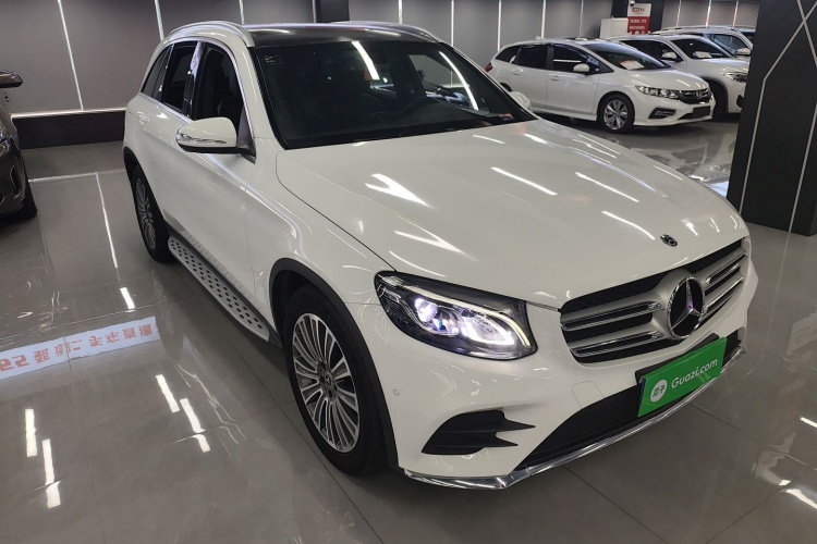 奔驰GLC 2017款 GLC 260 4MATIC 动感型车身外观3