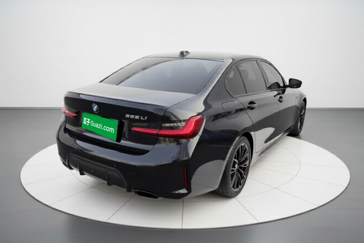 宝马3系 2023款 325Li M运动曜夜套装车身外观7