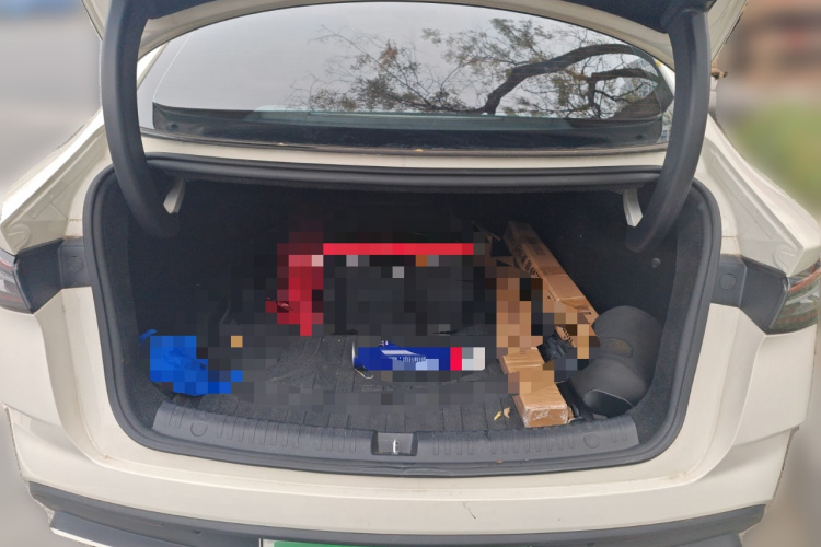 比亚迪 海豹06新能源 2024款 DM-i 80KM尊贵型中控内饰23