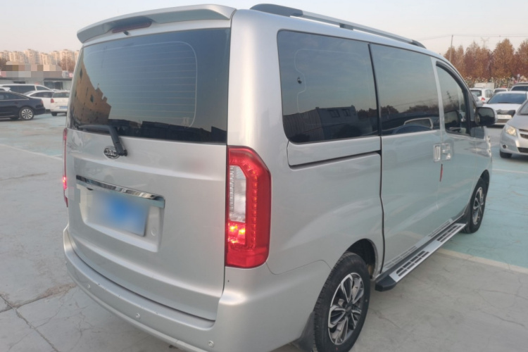 江淮瑞风 瑞风M3 2019款 宜家版 1.8L 豪华智能型车身外观7