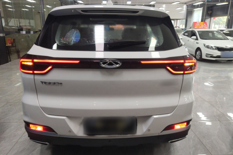 奇瑞 瑞虎7 2020款 1.5T 手动精英型车身外观6