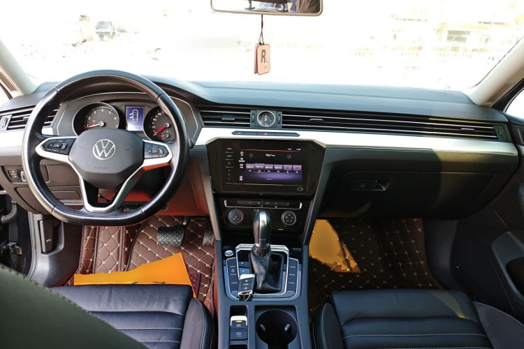 大众 迈腾 2020款 280TSI DSG 舒适型中控内饰12