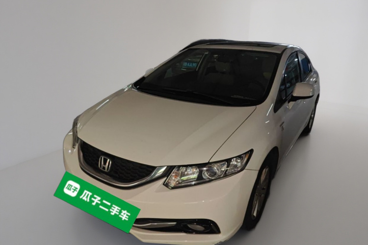 本田 思域 2014款 1.8L 手动舒适版车身外观1