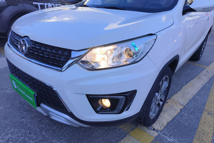 北京汽车 绅宝X35 2016款 1.5L 自动豪华版局部细节36