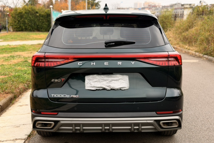 奇瑞 瑞虎8 PRO 2024款 冠军版 290T 两驱闪耀版 5座车身外观6006