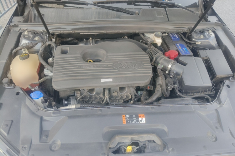 福特 金牛座 2019款 EcoBoost 245 尊享版局部细节24