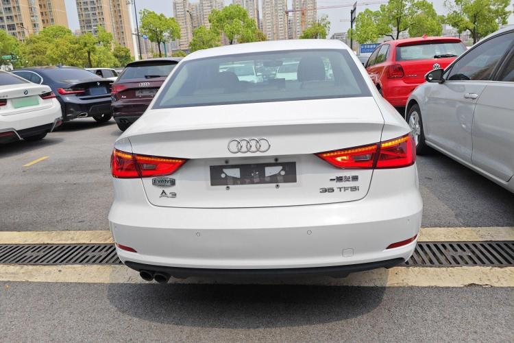 奥迪A3 2016款 Limousine 35 TFSI 风尚型车身外观6