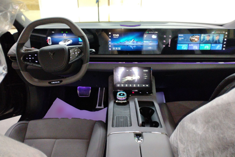 岚图汽车 岚图追光 2024款 PHEV 四驱超长续航行政版中控内饰12