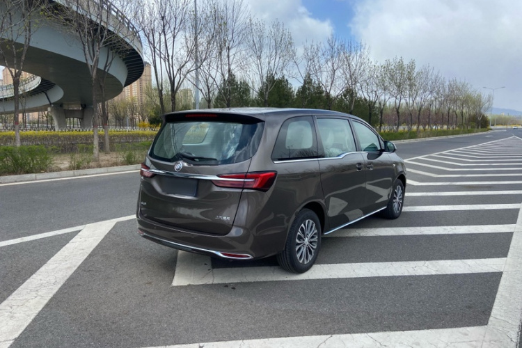 别克GL8 2023款 陆上公务舱 舒适型车身外观6005