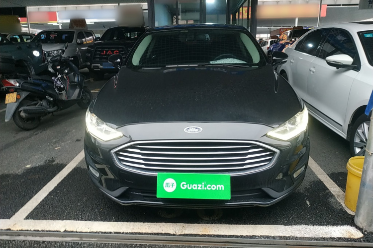 福特 蒙迪欧 2020款 EcoBoost 200 时尚型车身外观2