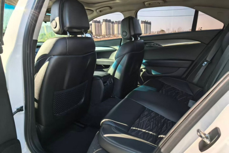 凯迪拉克ATS-L 2017款 28T 技术型中控内饰7004