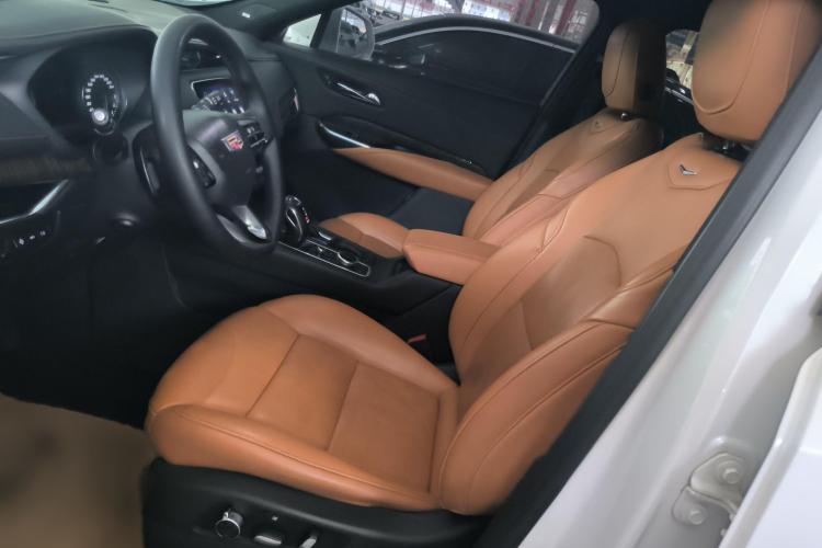 凯迪拉克XT4 2018款 28T 四驱铂金版中控内饰7008