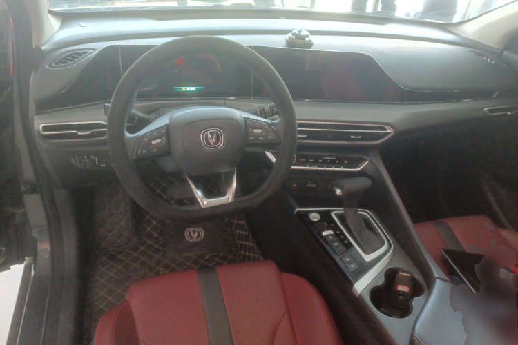 长安 逸动 2021款 PLUS 蓝鲸NE 1.4T GDI DCT旗舰型中控内饰13