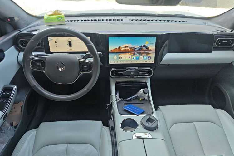 零跑汽车 零跑C01 2022款 后驱超长续航版中控内饰12