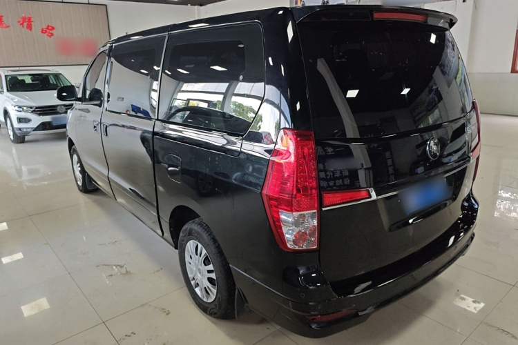 东风风行 菱智PLUS 2022款 旅行版 2.0L 手动舒适型 7座车身外观6003