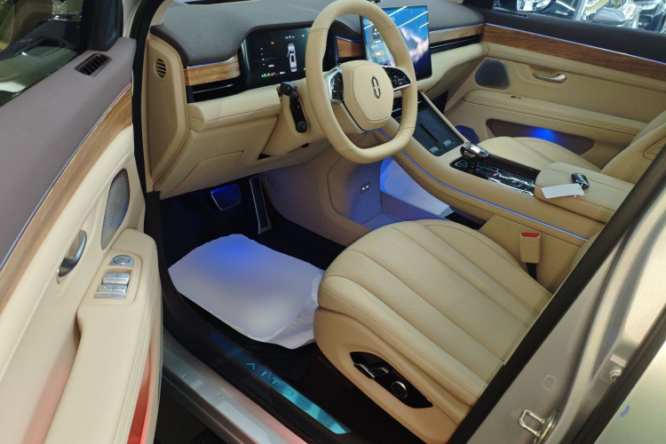 鸿蒙智行 问界M7 2024款 1.5T 后驱Plus版 5座中控内饰20