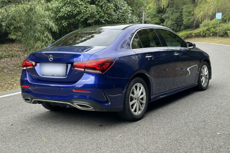 奔驰A级 2020款 A 200 L 运动轿车车身外观6004