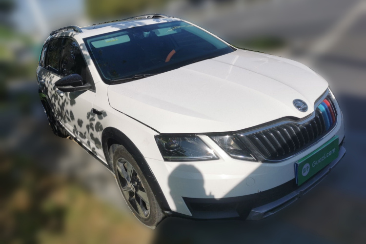 斯柯达 明锐 2018款 旅行车 TSI280 DSG豪华版车身外观3