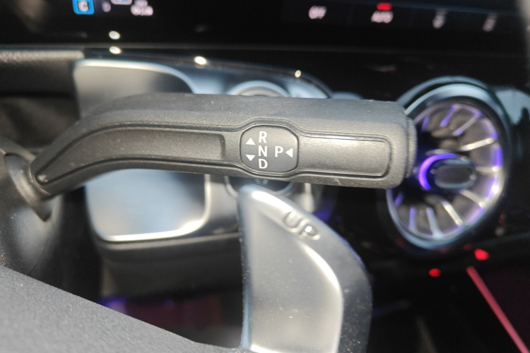 奔驰GLB AMG 2023款 AMG GLB 35 4MATIC局部细节18