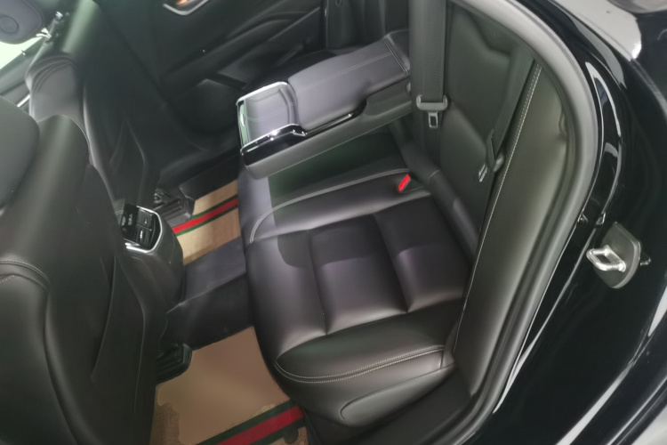 凯迪拉克XTS 2018款 28T 技术型中控内饰21