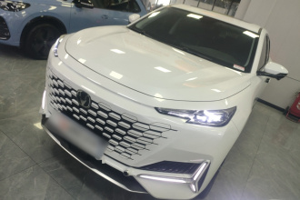 长安UNI-K 2024款 2.0T 两驱全球行版