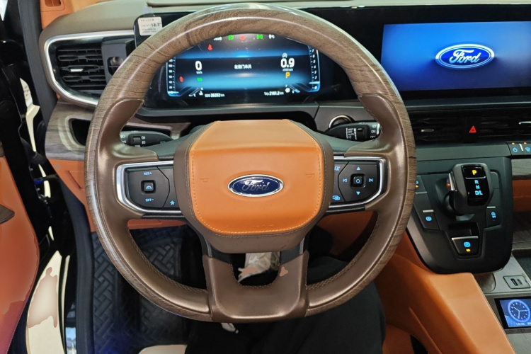 钧天黑武士Youth 2023款 2.0T 汽油标配版局部细节13